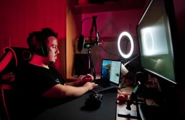 精选实时更新并推送精准的赛事比分和统计数据。内容，亿万28与你一同发现更多精彩。 - 亿万28
